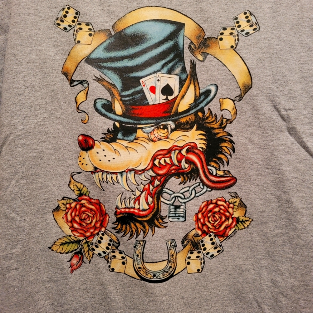 Wolf t shirt size large.